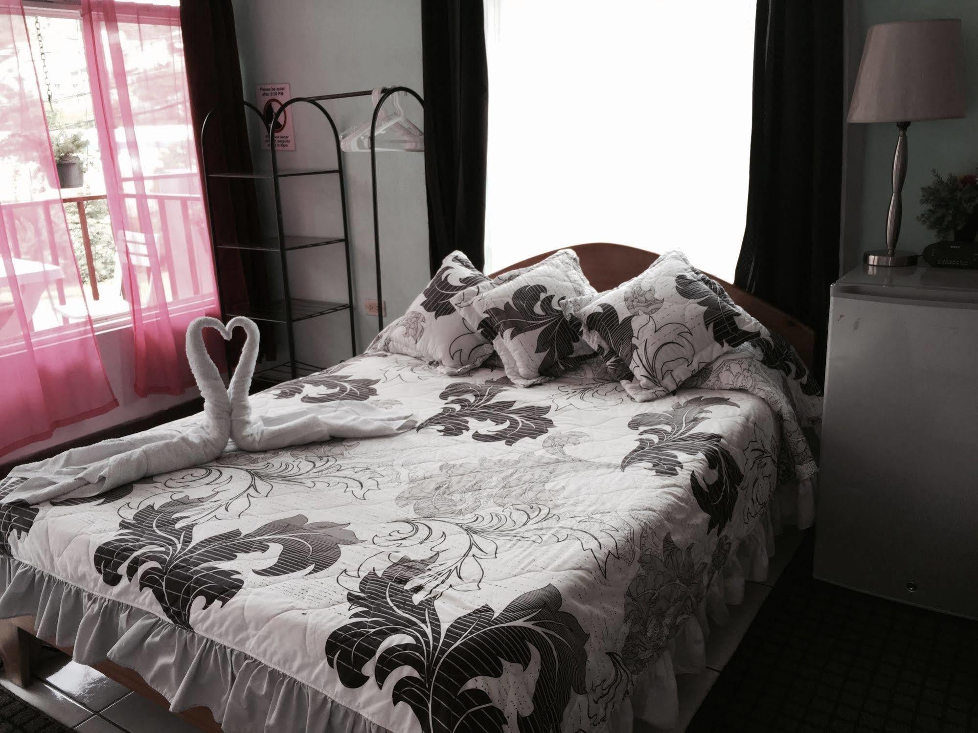 Hotel & Hostel Sloth Backpackers Monteverde ภายนอก รูปภาพ