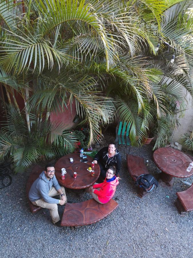 Hotel & Hostel Sloth Backpackers Monteverde ภายนอก รูปภาพ